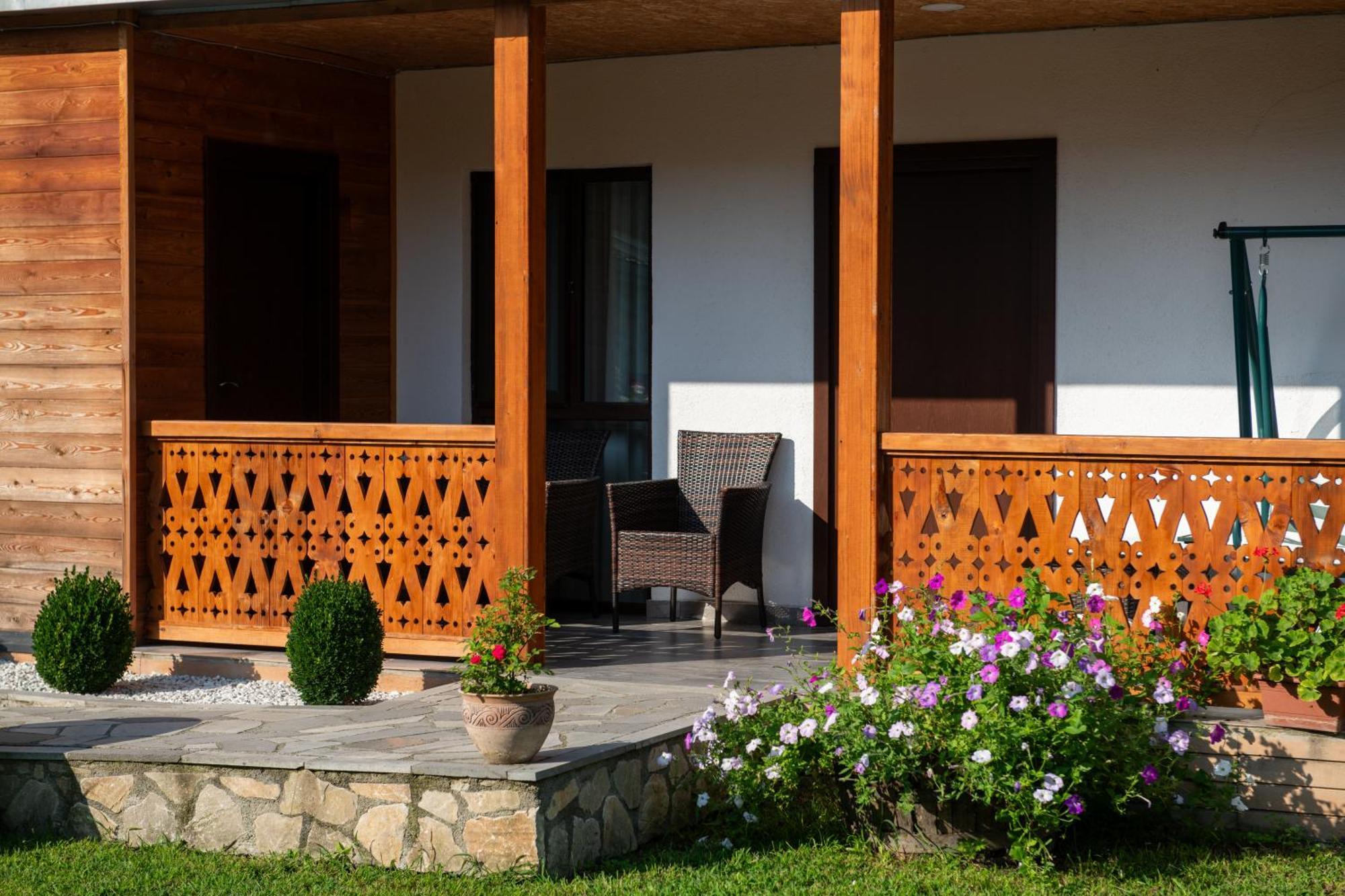 Alvani Inn K'vemo Alvani ภายนอก รูปภาพ