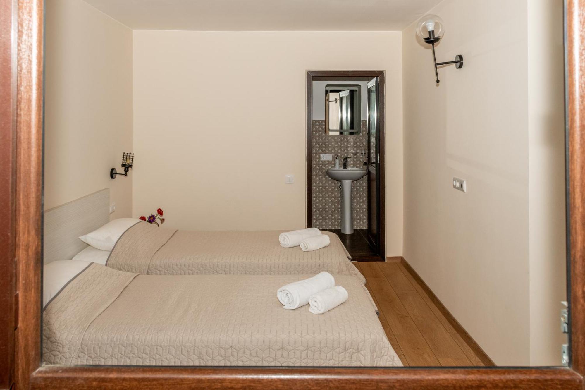 Alvani Inn K'vemo Alvani ภายนอก รูปภาพ